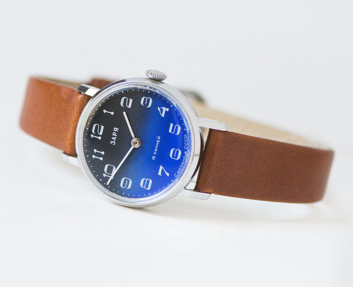 Mint condition women watch blue minimalist, vintage teen wristwatch Dawn, Arabic numerals watch round preppy gift, new genuine leather strap