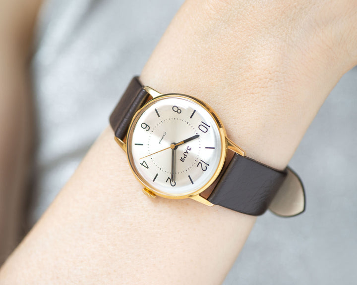 Oversized women's watch vintage, gold plated lady wristwatch classic Dawn, women watch minimalist shockproof gift, new luxury leather strap