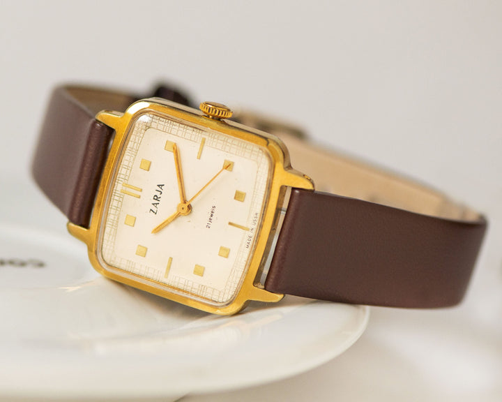 Classic women's watch minimalist Dawn, gold plated lady watch vintage, square wristwatch for women elegant gift, new luxury leather straps