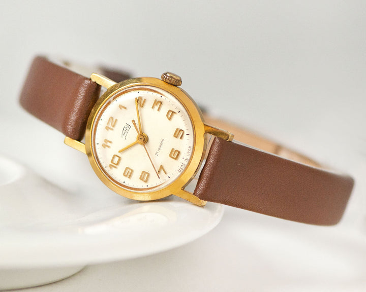 Classic women's wristwatch Dawn vintage, gold plated lady watch delicate, shockproof women watch jewelry gift, new premium leather strap