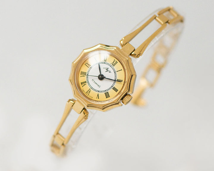 Ladies wristwatch bracelet Roman numerals yellow dial, vintage cocktail watch Ray, gold plated watch 90s woman jewelry gift party accessory