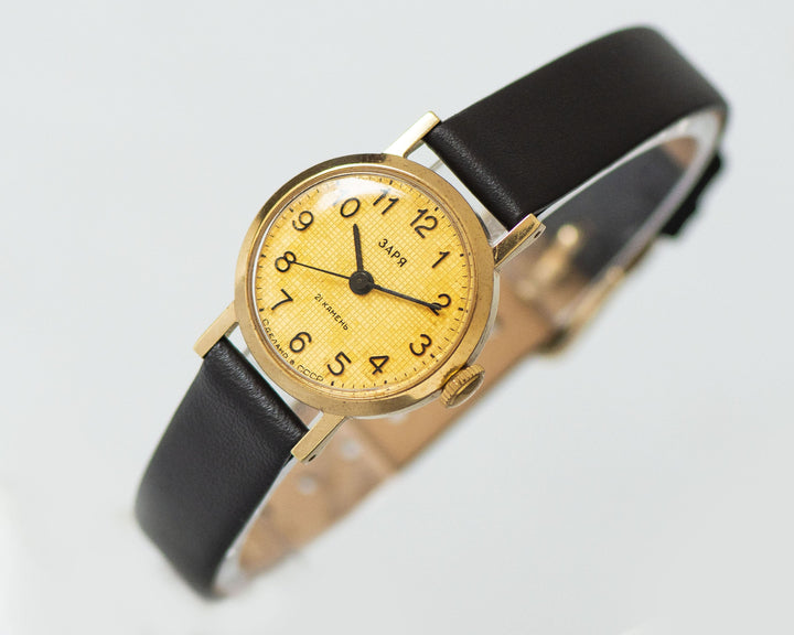 Small women wristwatch Dawn vintage, gold plated lady watch classic yellow dial, round women watch gift jewelry, new genuine leather strap