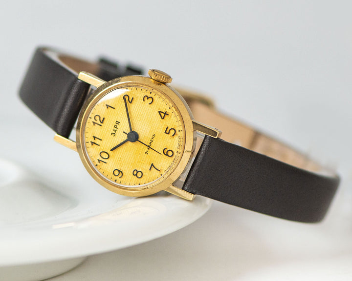 Small women wristwatch Dawn vintage, gold plated lady watch classic yellow dial, round women watch gift jewelry, new genuine leather strap