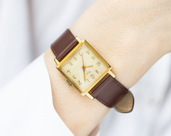 Square gold plated wristwatch for women Ray, retro women wrist watch classic, vintage tomboy watch shockproof, new premium leather strap