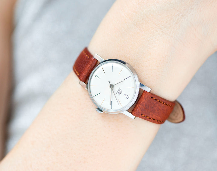 Minimalist women watch unused Dawn, silver shade classic watch for women vintage gift, unique lady watch delicate, new genuine leather strap