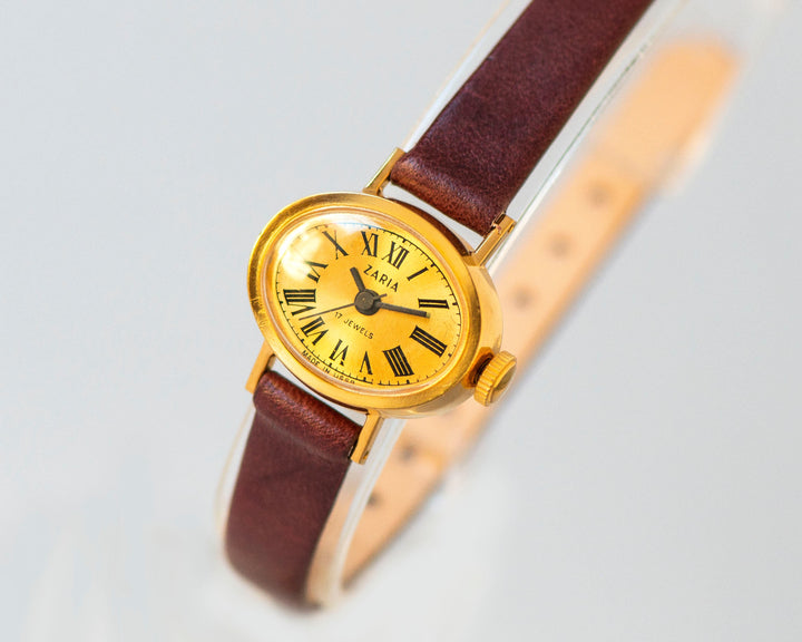 Oval women's wristwatch Dawn mint condition, lady micro watch gold plated, Roman numerals retro girl watch gift, new genuine leather strap