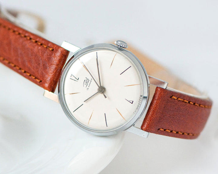 Minimalist women watch unused Dawn, silver shade classic watch for women vintage gift, unique lady watch delicate, new genuine leather strap