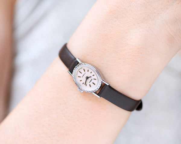 Oval wristwatch for women vintage Seagull, silver shade lady watch minimalist jewelry, women watch classic small, premium leather strap new