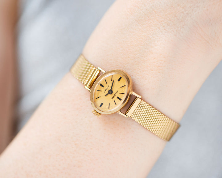 Oval cocktail watch for women Sekonda sleek bracelet, gold plated lady watch chic minimalist, vintage wristwatch jewelry gift leather strap