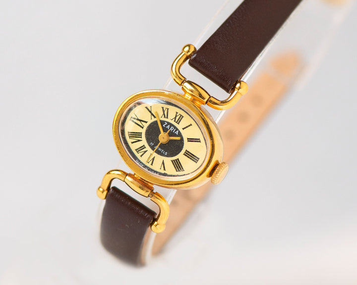 New old stock women's watch oval gold plated Dawn, ladies wristwatch Roman numerals, cocktail watch women yellow, new genuine leather strap