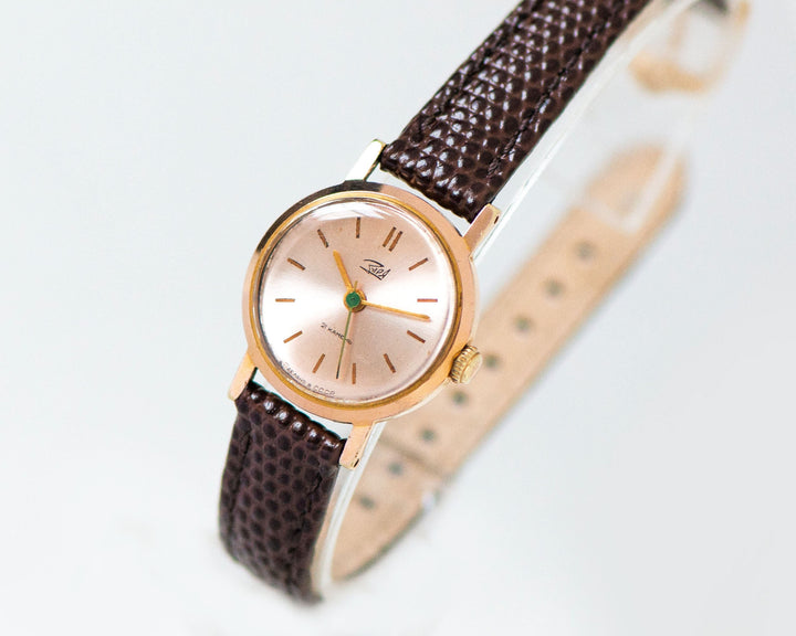 Minimalist women watch Dawn gold plated case, vintage wristwatch classic jewelry gift, chic lady timepiece, new premium leather strap