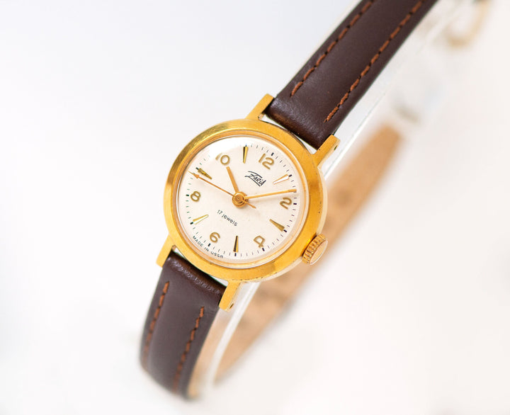 Minimalist woman watch Dawn gold plated gift, vintage watch for lady classic, graduation jewelery preppy watch, new genuine leather strap