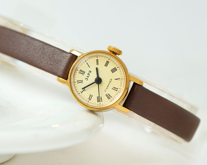 Super small women watch Dawn mint condition gold shade vintage watch smallest Roman numerals dial, genuine leather strap new OneEraLate shop