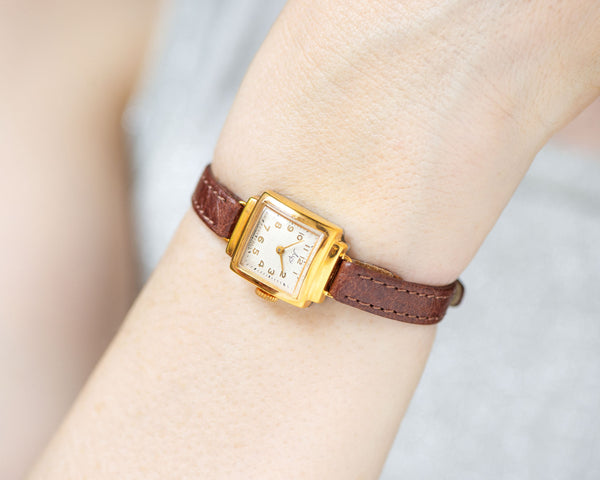 Art deco style women watch gold plated Ray mint condition, tiny classic wrist jewelry watch, 60s lady's square watch gift, new leather strap