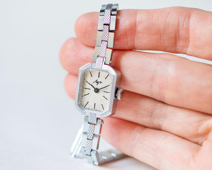 Cocktail watch women silver shade Ray, minimalist lady watch rectangular, vintage timepiece petite bracelet jewelry classic gift OneEraLate