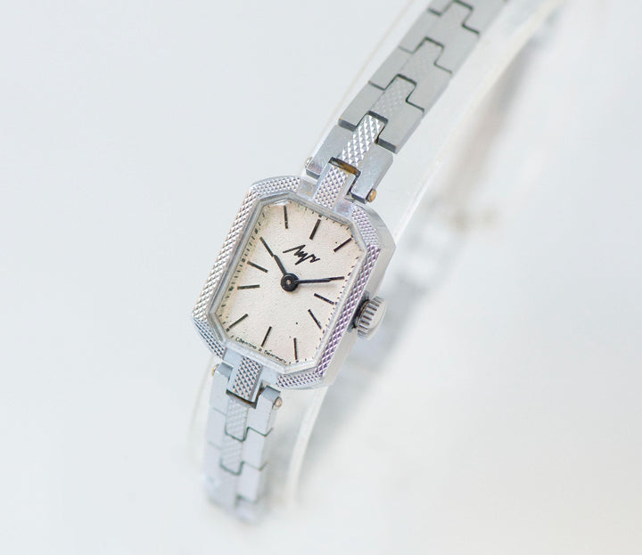 Cocktail watch women silver shade Ray, minimalist lady watch rectangular, vintage timepiece petite bracelet jewelry classic gift OneEraLate