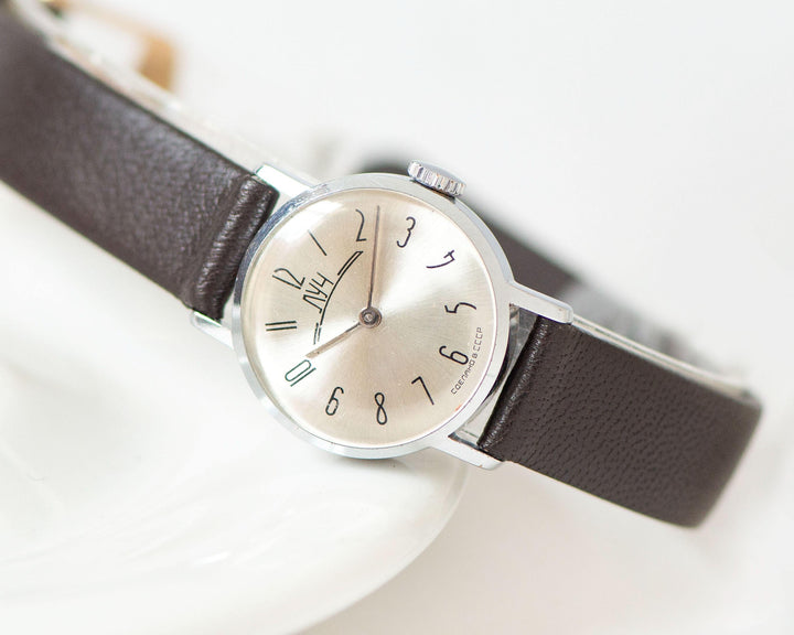 Mint condition women's watch classic Ray, silver shade lady watch minimalist jewelry, vintage watch for women, new premium leather strap