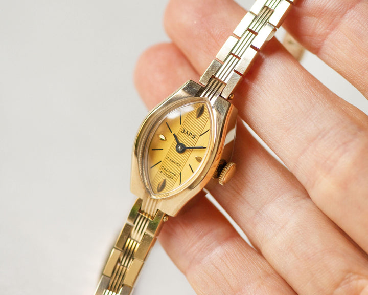 Unused cocktail watch for women Dawn, golden eye case wristwatch bracelet, tiny lady wristwatch, gold plated woman watch for evening