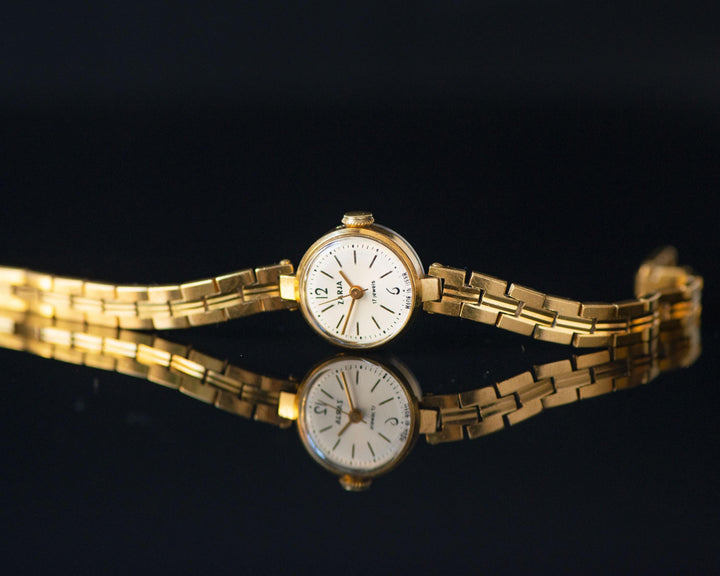 Women's Cocktail Watch Gold Plated Bracelet Dawn, Vintage Lady Wristwatch Delicate Jewelry Gift very rare small wrist party watch minimalist