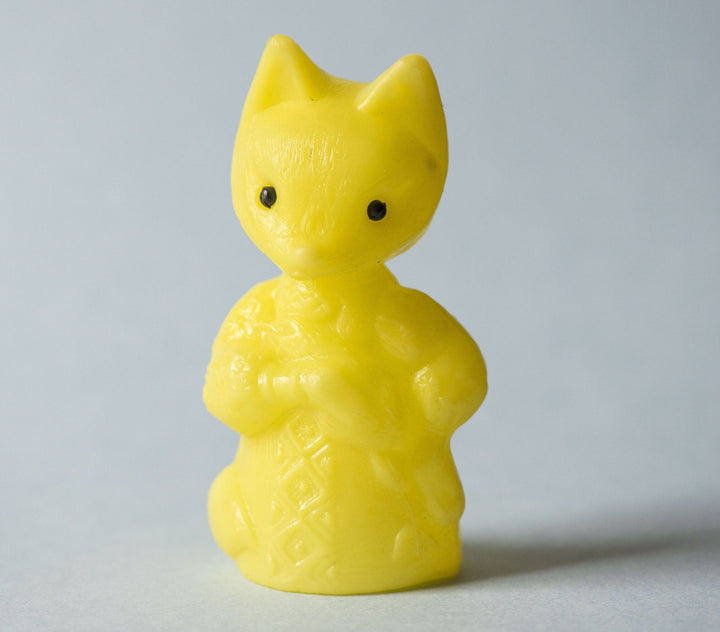 Yellow fox toy, vintage plastic fox, small fox holding bird, toy moving neck, fox Soviet kids toy, Russian folk fox