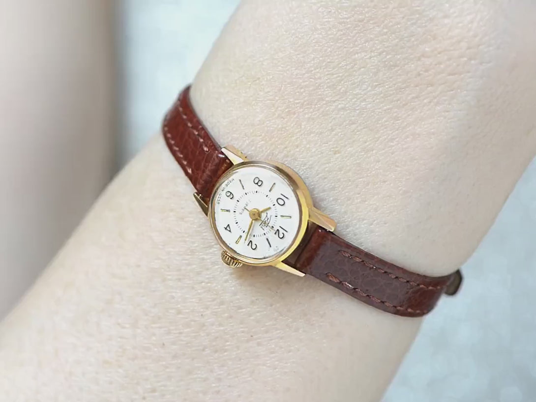 Rare women's watch Dawn, gold plated women wristwatch tiny classic timepiece, Arabic numerals delicate lady  gift, new genuine leather strap