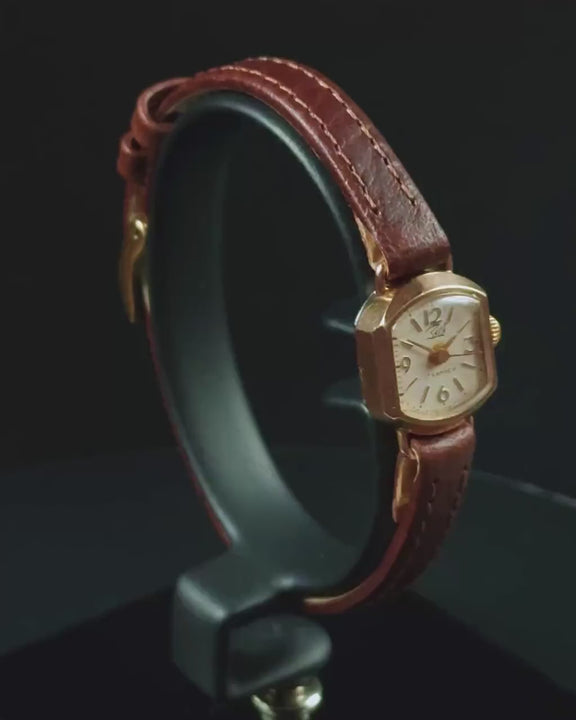 Dainty watch for women Dawn gold plated vintage gift, micro lady watch rectangular classic dial Arabic numerals, new premium leather strap