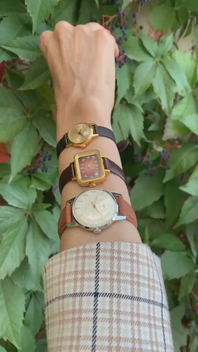 Wristwatch for women 1980 unused Sekonda gold plated tank watch authentic, brown dial Arabic numerals watch quality new genuine leather band