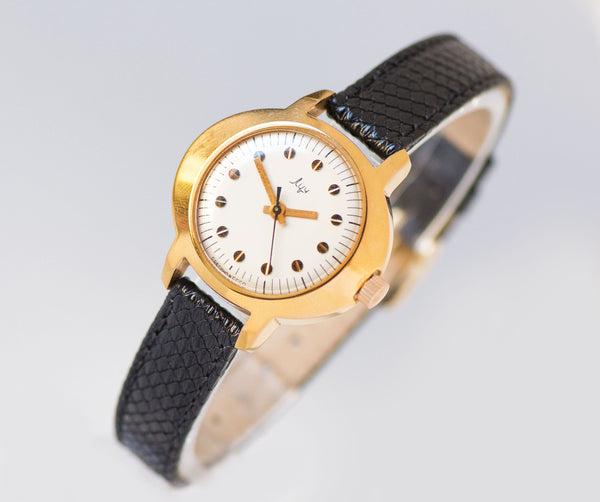 Mint condition women watch oval Ray, gold plated lady watch vintage, 80s women watch chunky minimalist gift jewelry new luxury leather strap